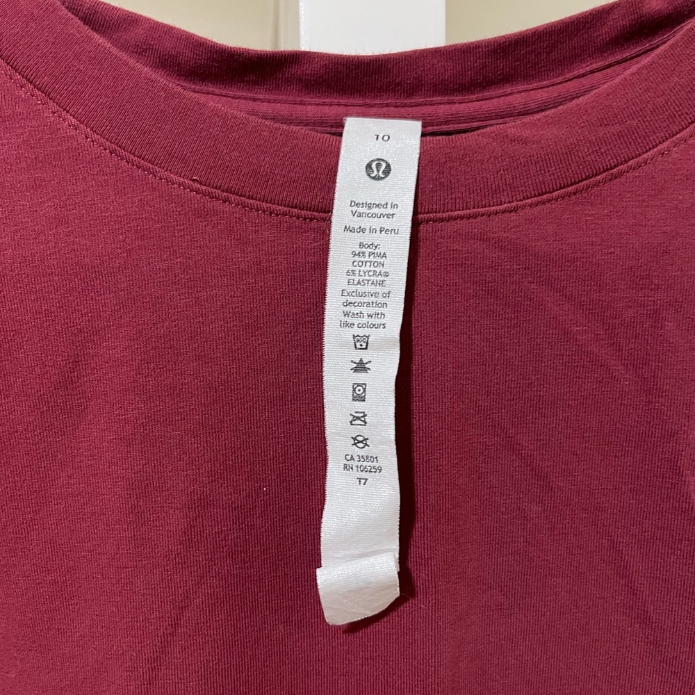 Lululemon Burgundy long sleeve T-Shirt